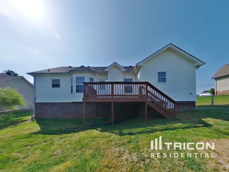 Building Photo - 276 Harold Dr