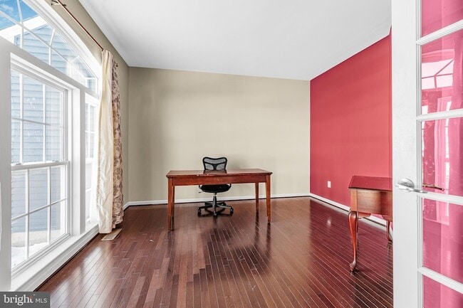 Building Photo - 206 Markham Ct