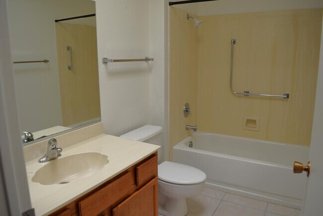 Building Photo - 12411 W Foxfire Dr