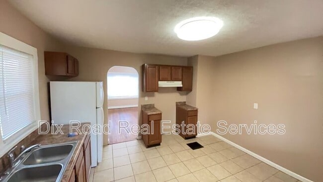 Building Photo - 1891 Stahlheber Rd