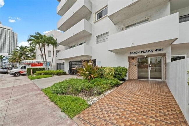 Building Photo - 4101 Indian Creek Dr