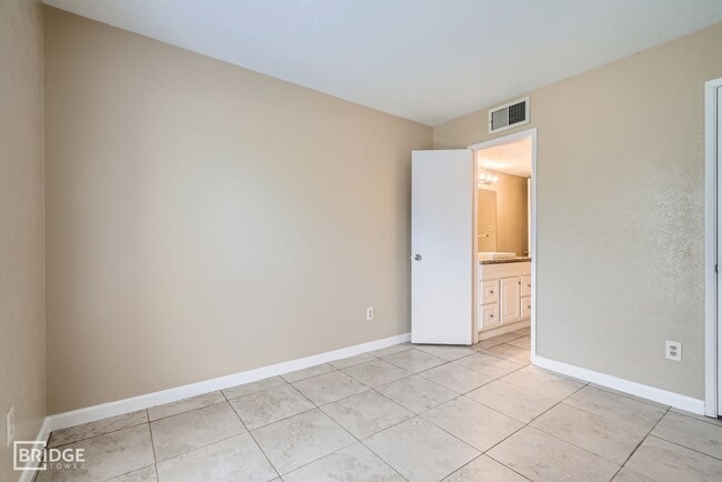 Building Photo - 5714 Mackmiller Dr