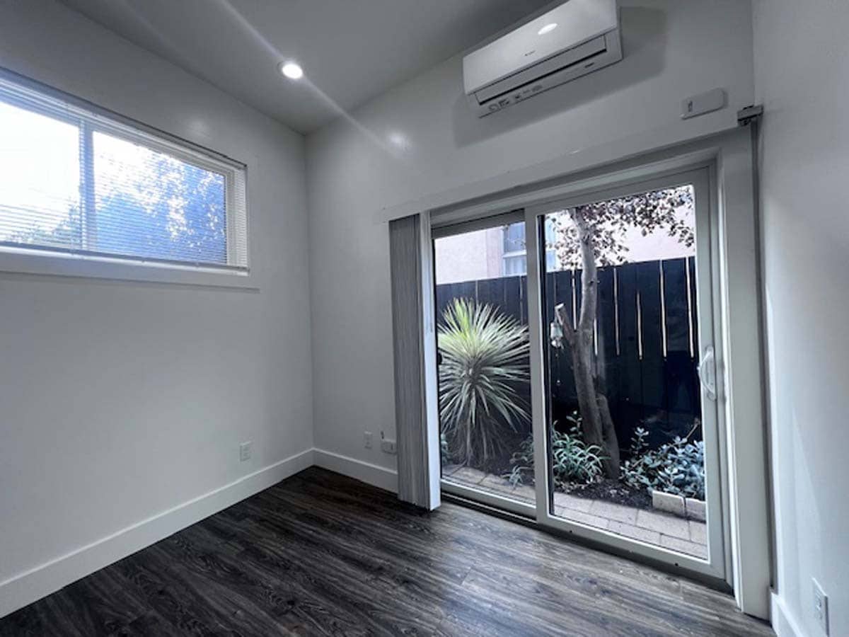 Building Photo - 6235 San Pablo Ave