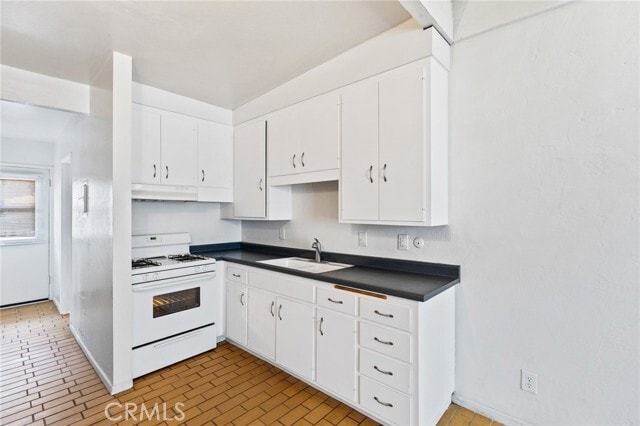 Building Photo - 102 Avenida Pelayo