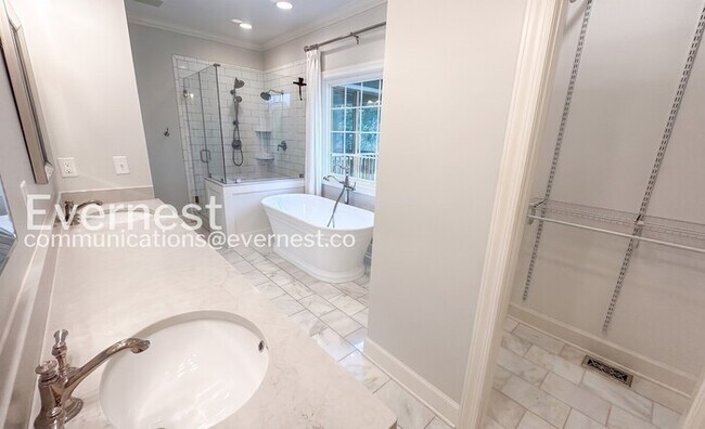 Building Photo - 3329 Brook Highland Cir