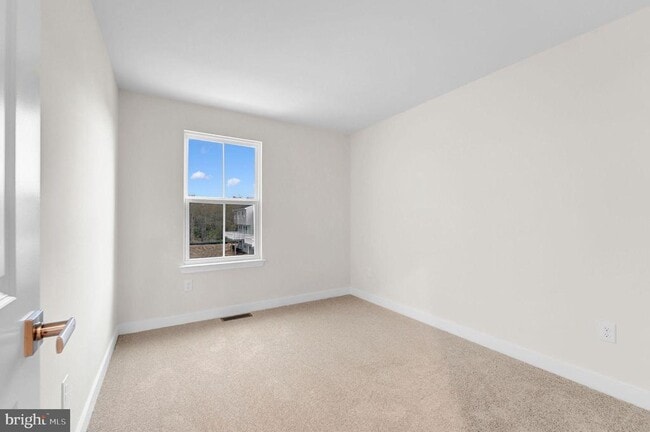 Building Photo - 66 SPYGLASS HILL Dr