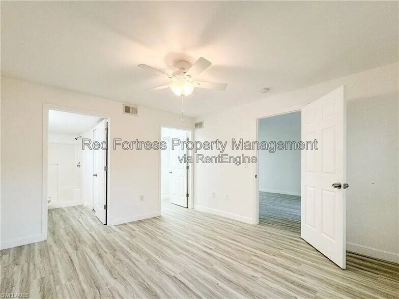 Building Photo - 11931 Palm Bay Court