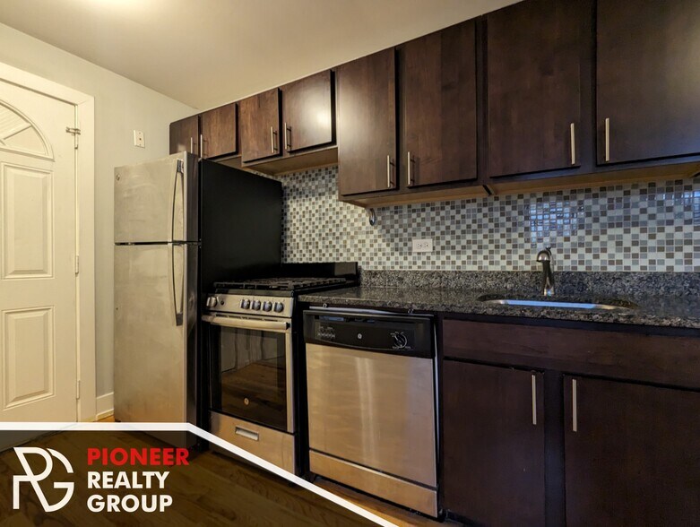 Building Photo - 2846 N Mildred Ave