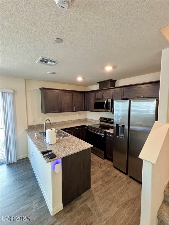 Building Photo - 2746 Champagne Gold Ave