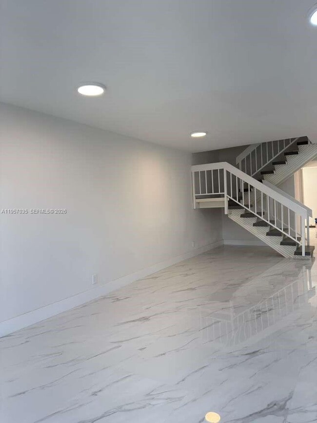 Building Photo - 9719 N New River Canal Rd