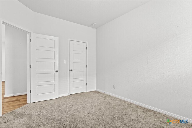 Building Photo - 448 Chaste Tree Dr