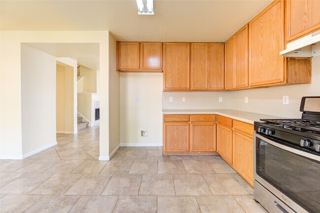 Building Photo - 6422 Mildenhall Ct