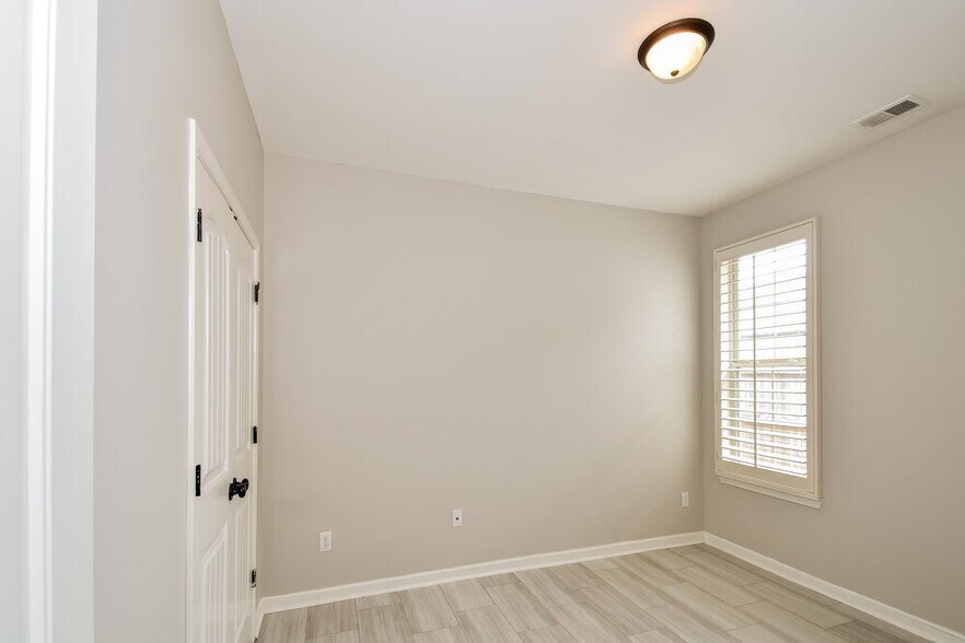 Building Photo - 430 Hidden Meadows Cove