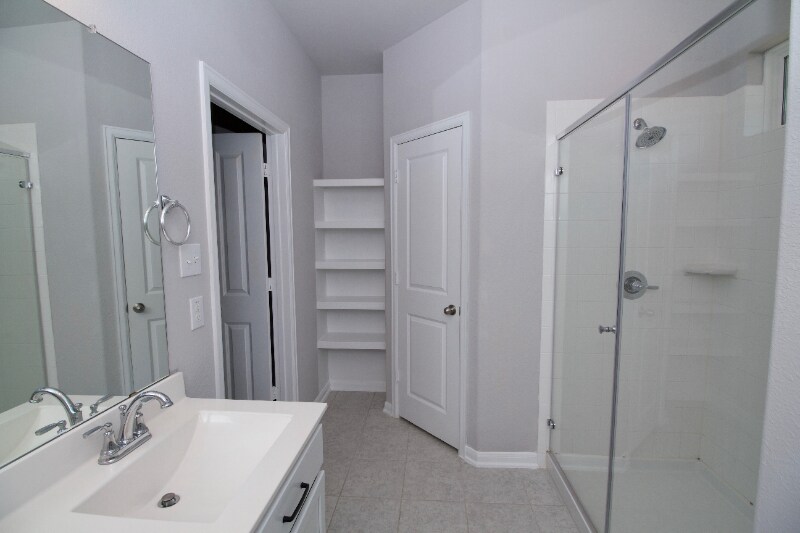 Building Photo - 383 Leadtree Loop