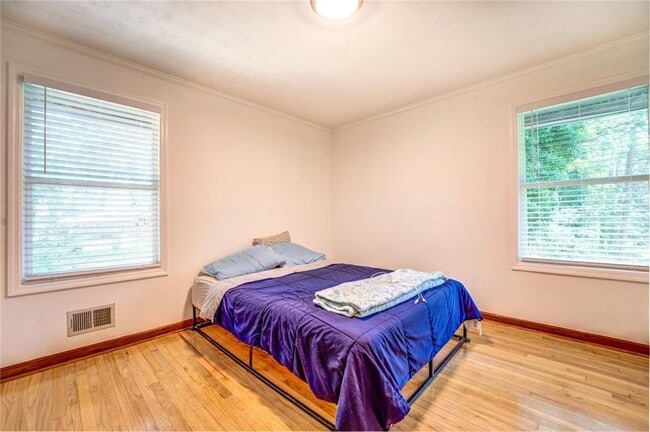 Building Photo - 1288 Elva Dr SW