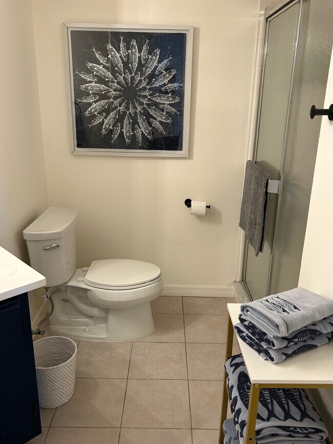 Building Photo - 19505 Quesada Ave