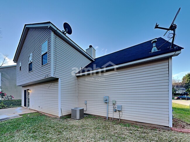 Building Photo - 7739 Sullivans Trace Dr