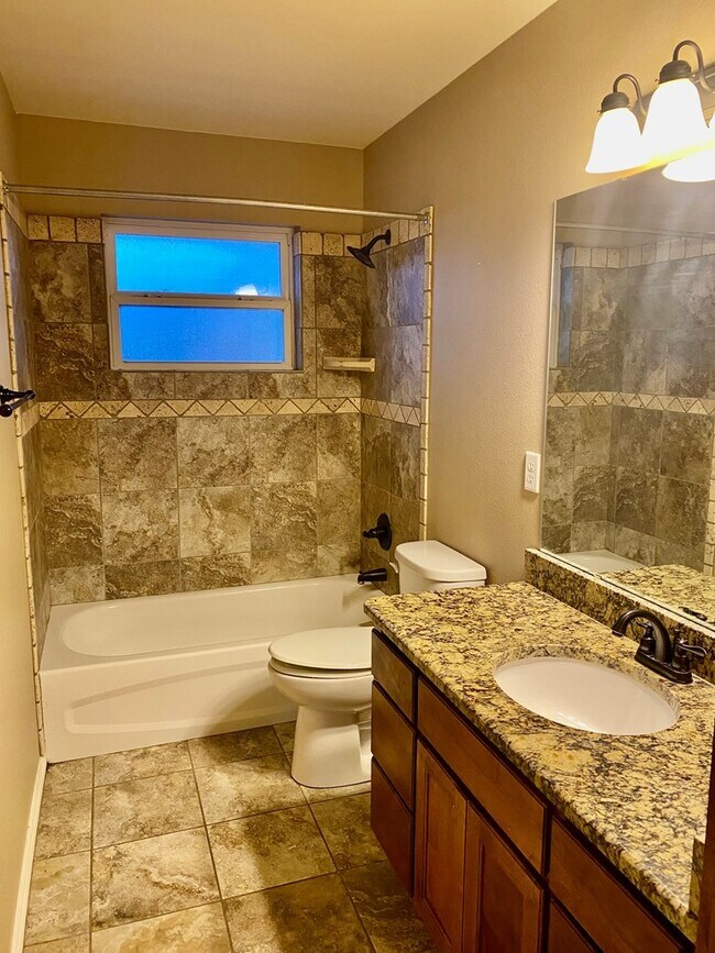 Second Bathroom - 4114 Huntleigh Dr