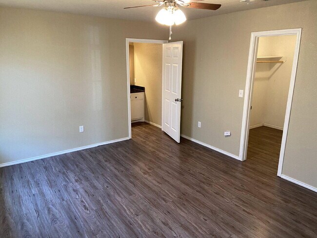 Building Photo - 2709 Cornell St