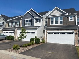 Building Photo - 721 Wildflower Ln