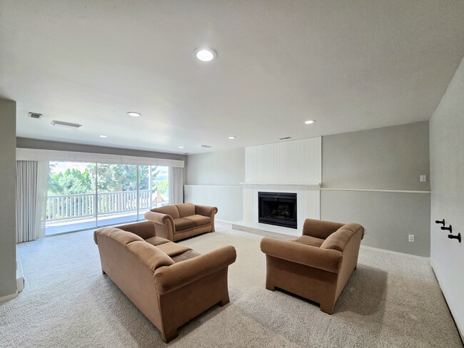 Building Photo - Extra Large 4-Bed, 2.5-Bath for Rent in East Wenatchee SD!