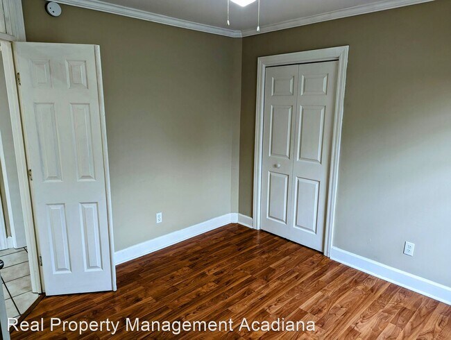 Building Photo - 4 br, 2 bath House - 211 Sundown Ln.