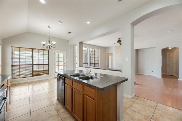 Building Photo - 2517 Indian Hills Dr