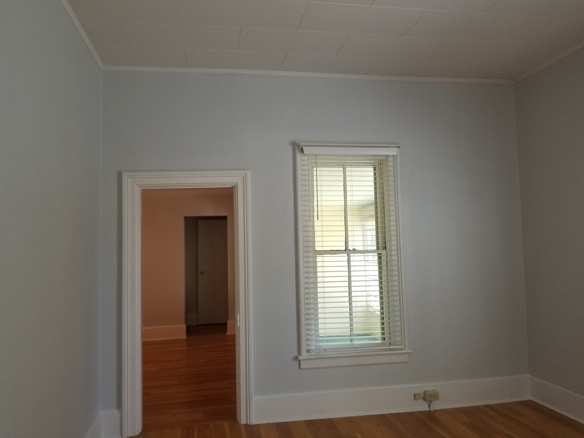 Living room with window to porch - 1056 Highland St
