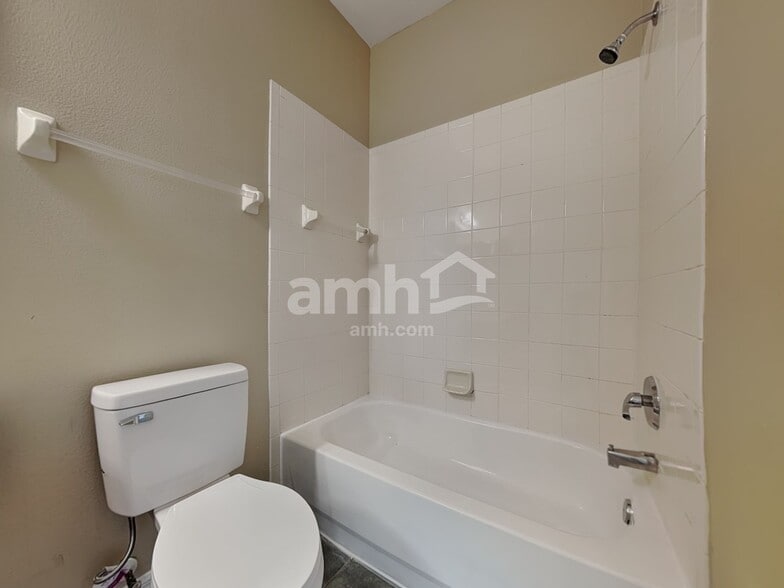 Building Photo - 14766 Kristenright Ln