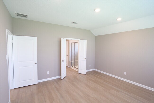 Building Photo - 7211 Songlark Lndg Ct