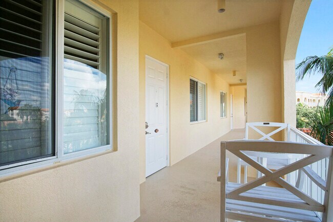 Building Photo - 3 Harbour Isle Dr E