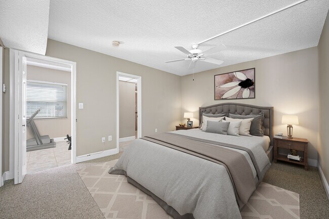 Building Photo - 10033 64th Ave N