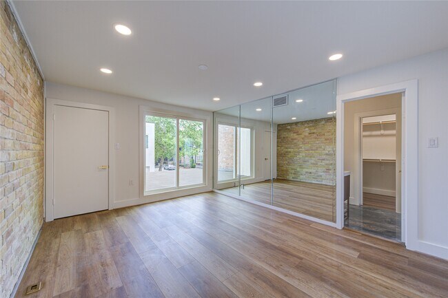 Building Photo - 7612 Olympia Dr