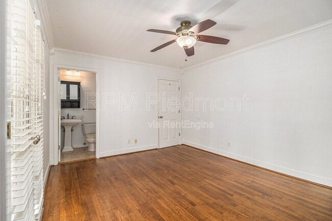 Building Photo - 2570 Northside Dr NW