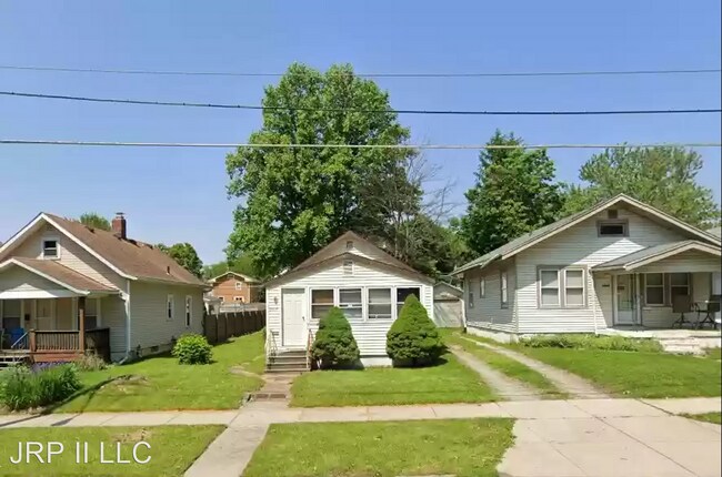 Primary Photo - 2 br, 1 bath House - 2017 St Marys Ave