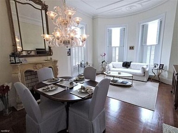 Building Photo - 48 Monument Sq