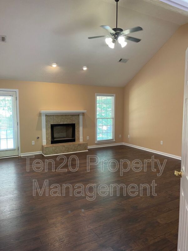 Building Photo - 817 Baycreek Ct