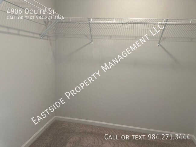 Building Photo - 4906 Oolite St