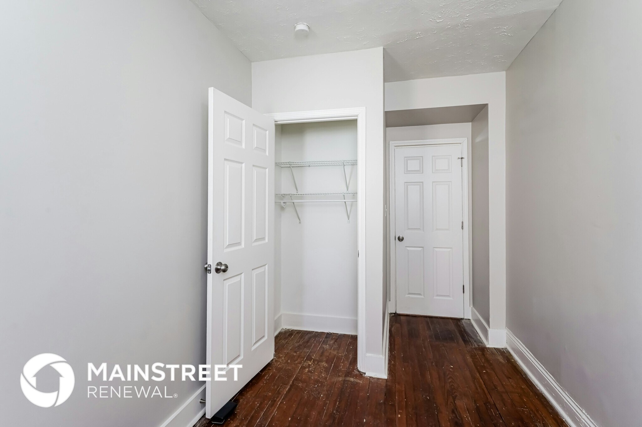 Building Photo - 1420 S 28th St