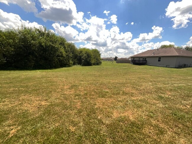 Building Photo - 740 Jefferson Ct