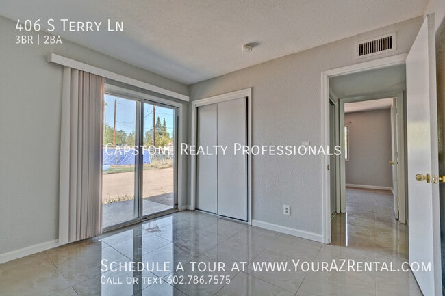 Building Photo - 406 S Terry Ln