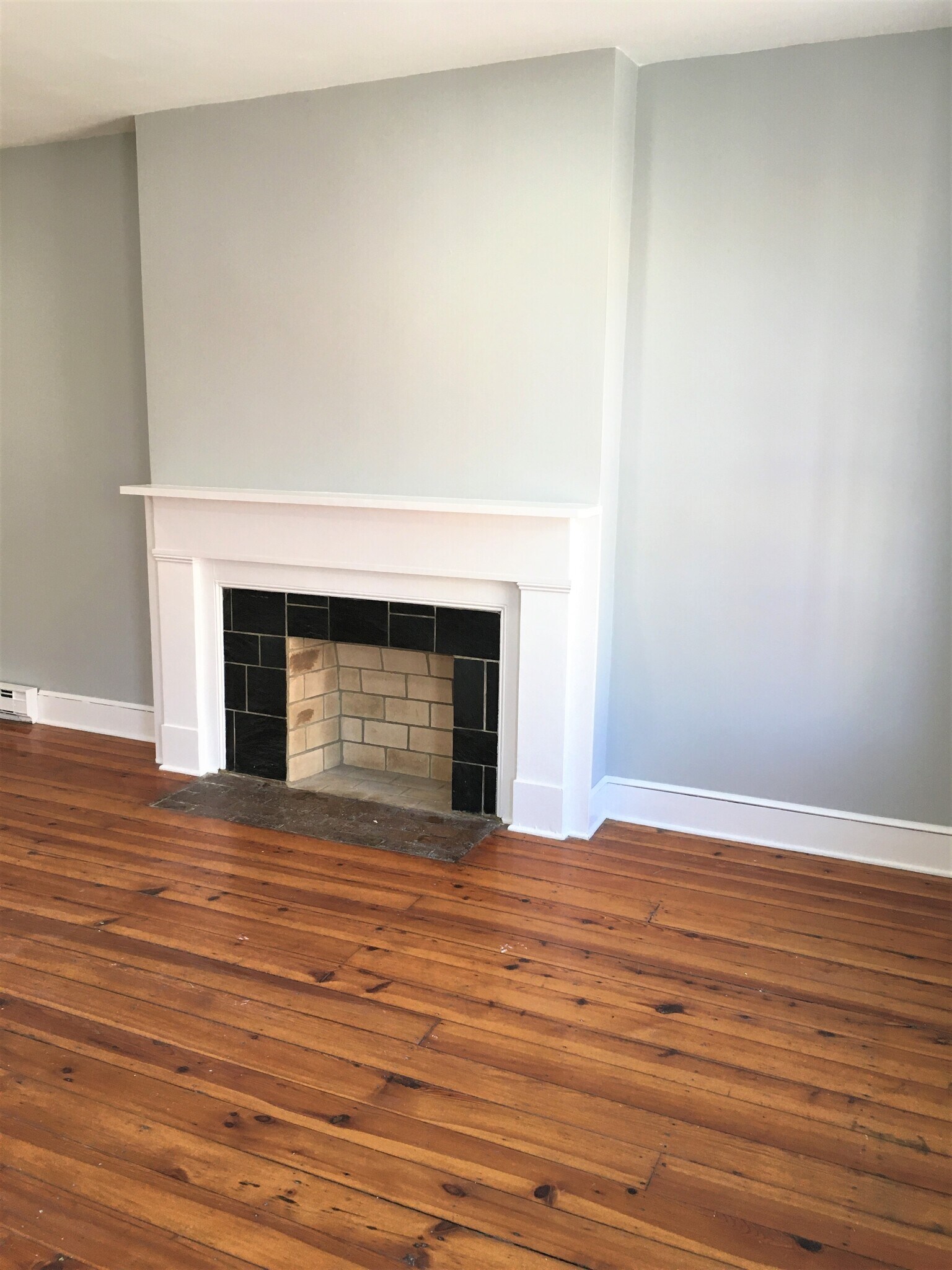 Building Photo - 25 W Boscawen St