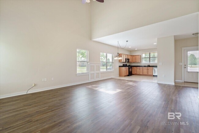 Building Photo - 8795 Bainbridge Dr