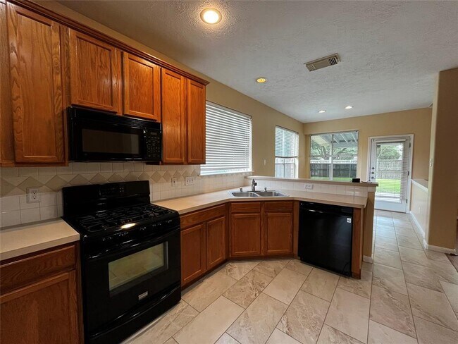 Building Photo - 14707 Concord Grove