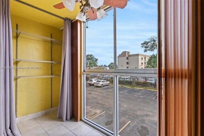 Building Photo - 1300 W 47th Pl