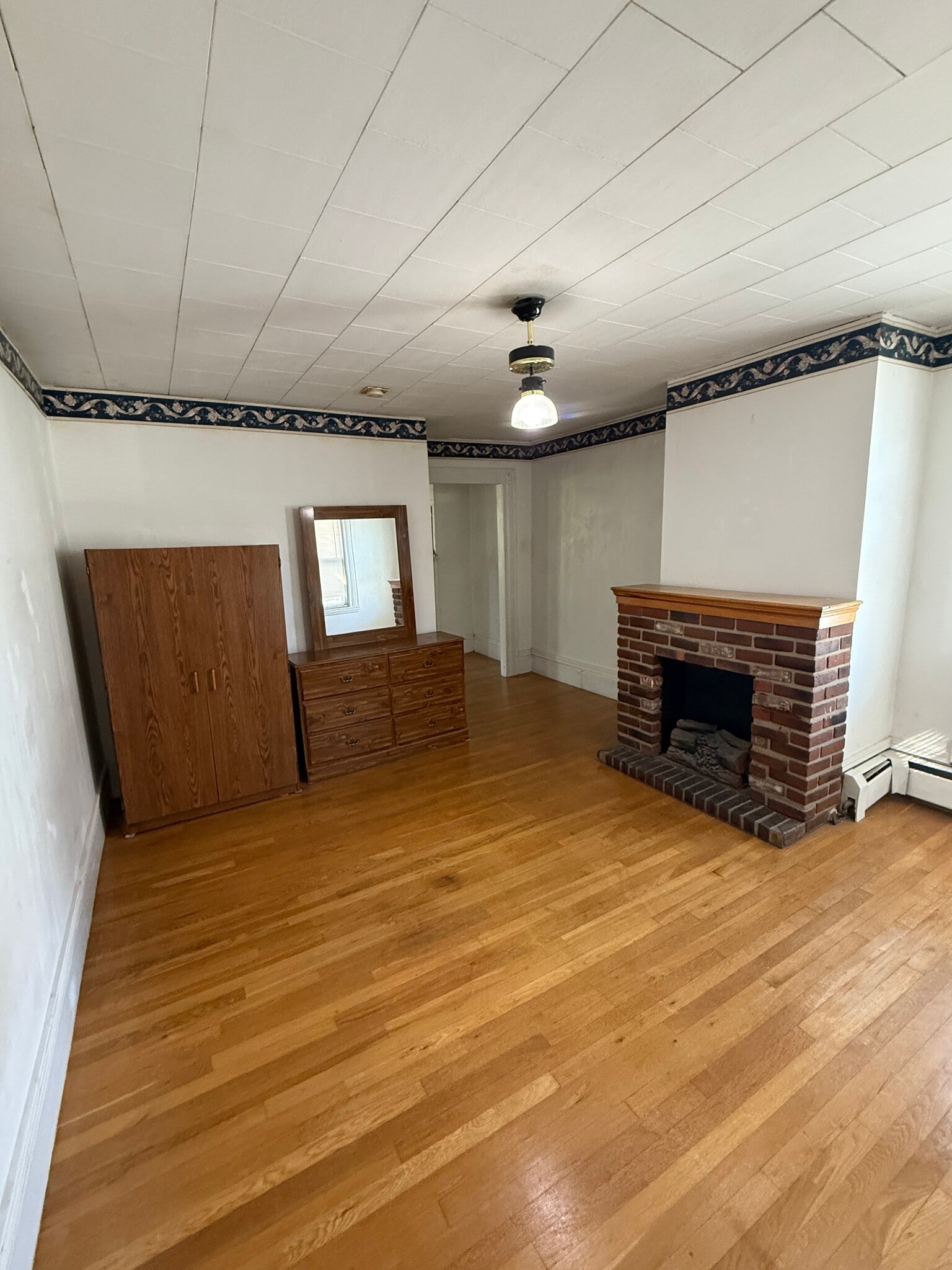 Building Photo - 74 Otis St