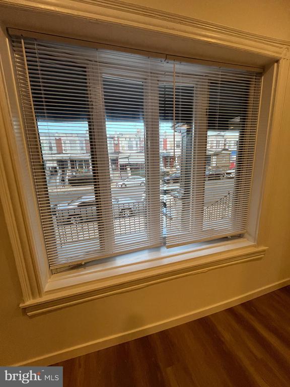 Building Photo - 5712 Cedar Ave