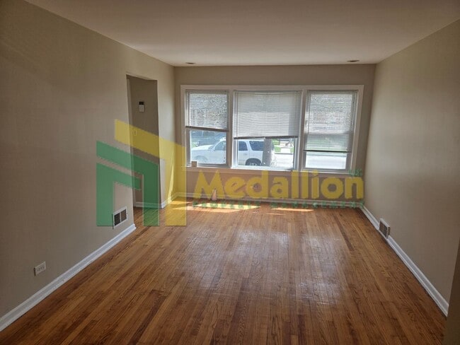 Building Photo - Spacious 4-Bedroom Home with Finished Basement and Yard Space