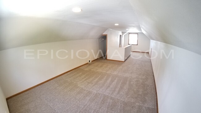 Building Photo - 1619 11th St NW