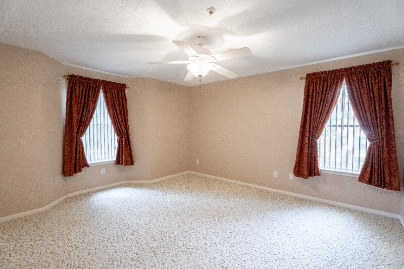 Building Photo - 8051 Bay Branch Dr